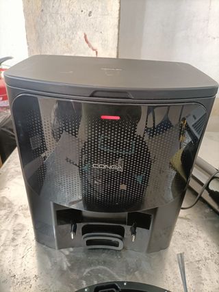 - Cecotec Robot Aspirador con Base de Autovaciad