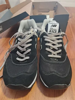 New Balance 574, Sin Estrenar