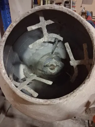 Hormiguonera grande de 380 wt