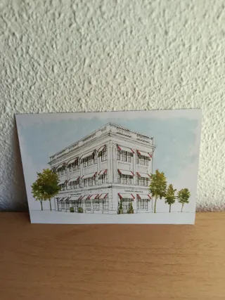 Llavero Carolina Herrera CH Dorado