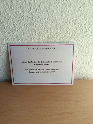 Llavero Carolina Herrera CH Dorado