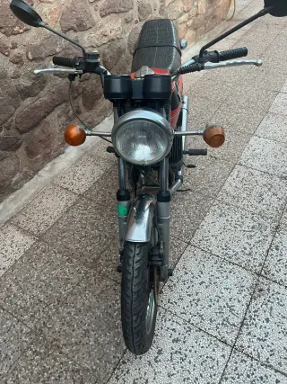 Moto Benelli 250 2C Clásica 1979