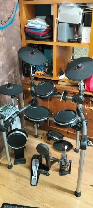 Batería Electrónica Carlsbro CSD500 con dos toms