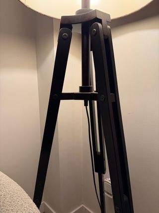 Lámpara de pie trípode Westwing madera