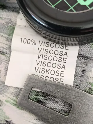 Short de mujer con bolsillos laterales.