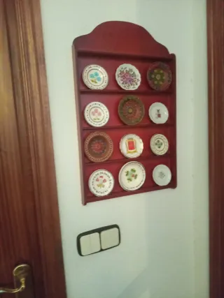 Mini platero con 12 mini platos decorativos