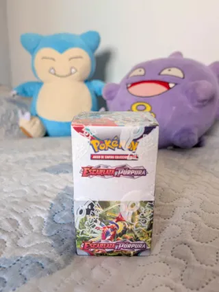 Caja 18 Sobres Pokémon Escarlata y Púrpura
