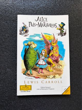Alice no País das Maravilhas por Lewis Carroll