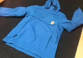 Abrigo Carhartt con forro