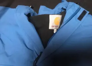 Abrigo Carhartt con forro