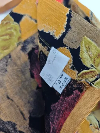 Falda vintage floral Talla 36