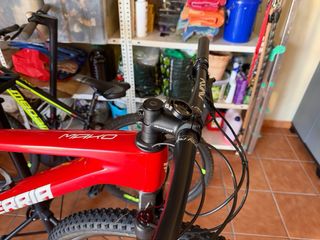 Bicicleta de montaña doble suspension Berria makko