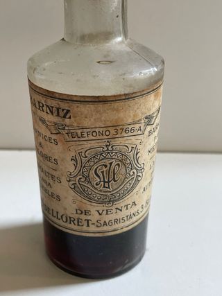 Vecchie bottiglie da farmacia