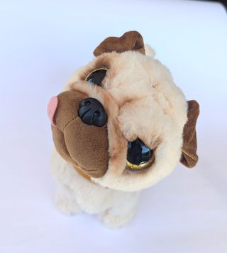 Perrito Pets Alive Poppy Pug Baila y gira.