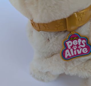 Perrito Pets Alive Poppy Pug Baila y gira.