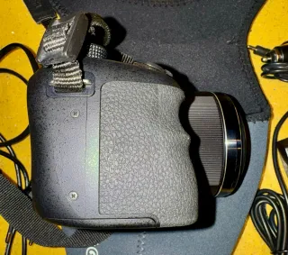 Fotocamera Sony Cyber-shot DSC-H400.