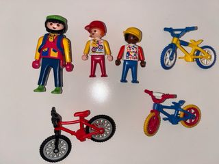 Playmobil figuras y bicicletas