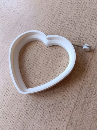 Molde para freír huevos con forma de corazón