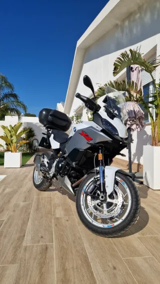 BMW F 900 XR Gris/Blanco