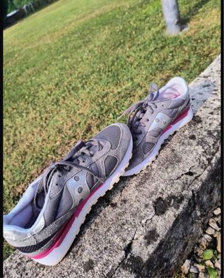 Saucony Shadow grigie e rosa