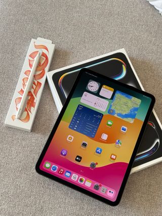 iPad Pro 11 M4 + Apple Pencil Pro