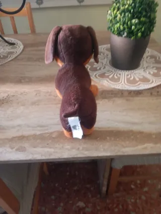 Peluche perro salchicha marrón