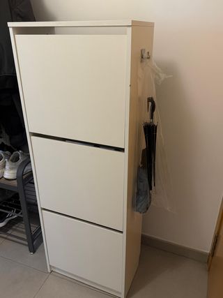 Zapatero blanco IKEA con 3 compartimentos