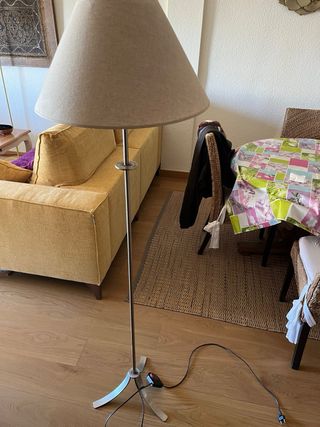 Lámpara de pie