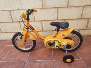 Bicicleta Btwin 14 con ruedines
