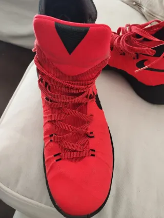 Vendo zapatillas Nike talla 44