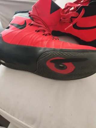 Vendo zapatillas Nike talla 44