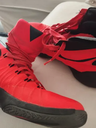 Vendo zapatillas Nike talla 44