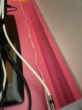 Mesa rosa patas blancas Ikea