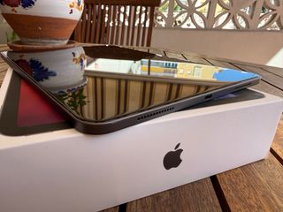iPad Pro 11" 2gen (2020) + CAJA + LAPIZ