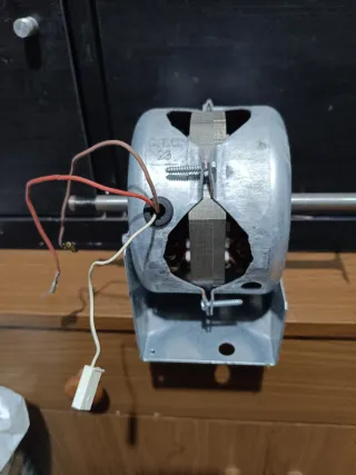 Motor Secadora Indesit LS30V