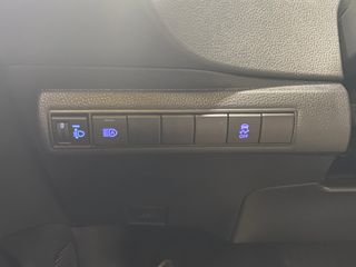 Toyota Corolla Active Tech 1.8 125H HEV EL TOP!!!!