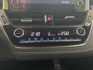 Toyota Corolla Active Tech 1.8 125H HEV EL TOP!!!!