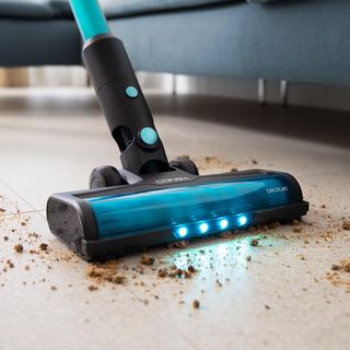 - Cecotec Aspirador Escoba sin Cable Conga Rocks