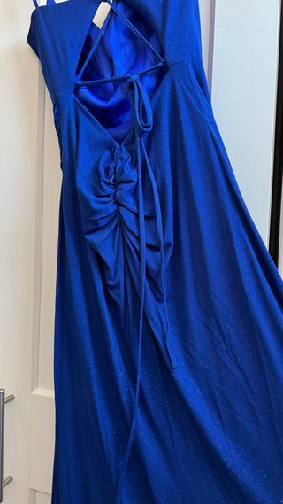 Vestido de fiesta azul brillante ajustado