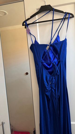 Vestido de fiesta azul brillante ajustado