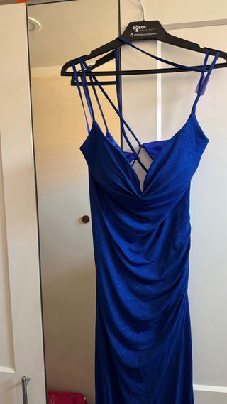 Vestido de fiesta azul brillante ajustado