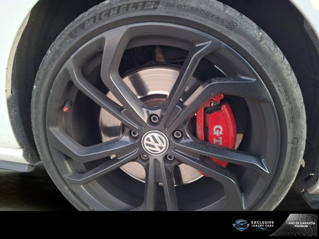 Volkswagen Golf GTI Performance 2.0 TSI 230CV DSG BMT