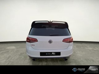 Volkswagen Golf GTI Performance 2.0 TSI 230CV DSG BMT