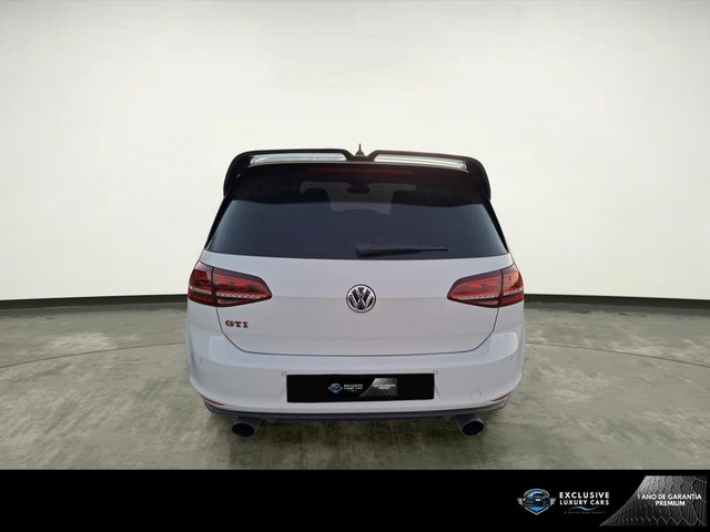 Volkswagen Golf GTI Performance 2.0 TSI 230CV DSG BMT
