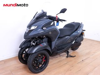 YAMAHA TRICITY 300