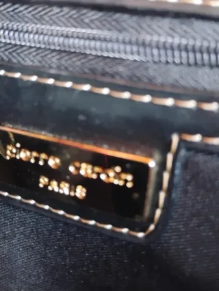 Bolso de Pierre Cardin, piel. Tamaño grande.