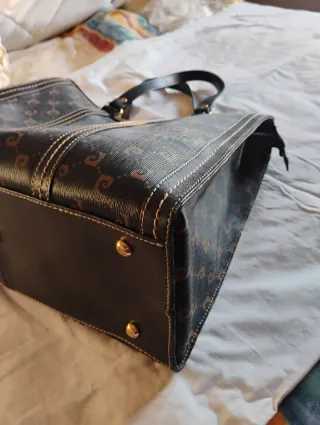 Bolso de Pierre Cardin, piel. Tamaño grande.