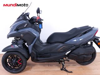 YAMAHA TRICITY 300