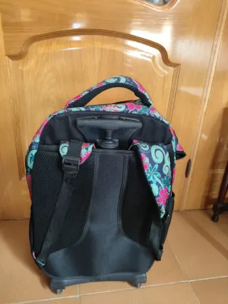 Mochila escolar ORMI floral