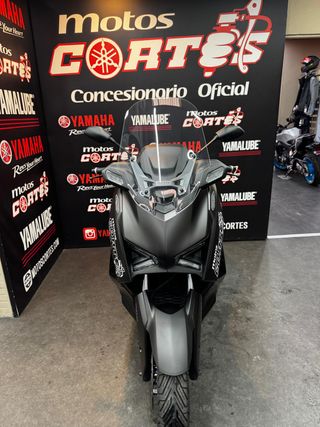 Yamaha XMAX 300 Tech MAX